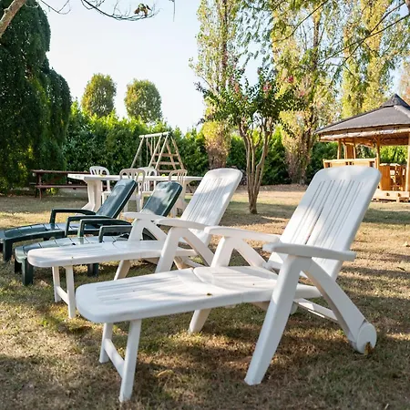 Villa Superb With Private Garden In Velines, Cleaning Included